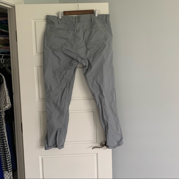 Old navy slim men’s jeans - Picture 2 of 2
